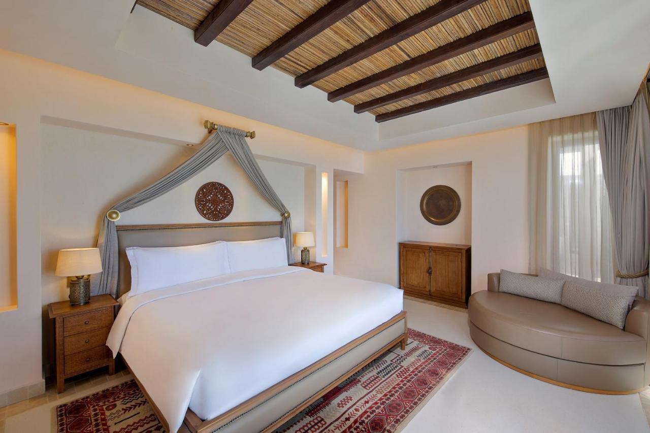 Resort Al Wathba, A Luxury Collection Desert & Spa, 5*