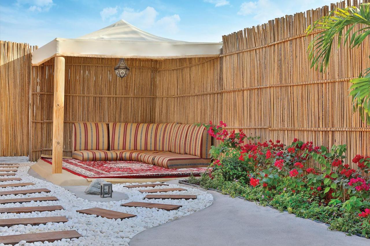 Resort Al Wathba, A Luxury Collection Desert & Spa,