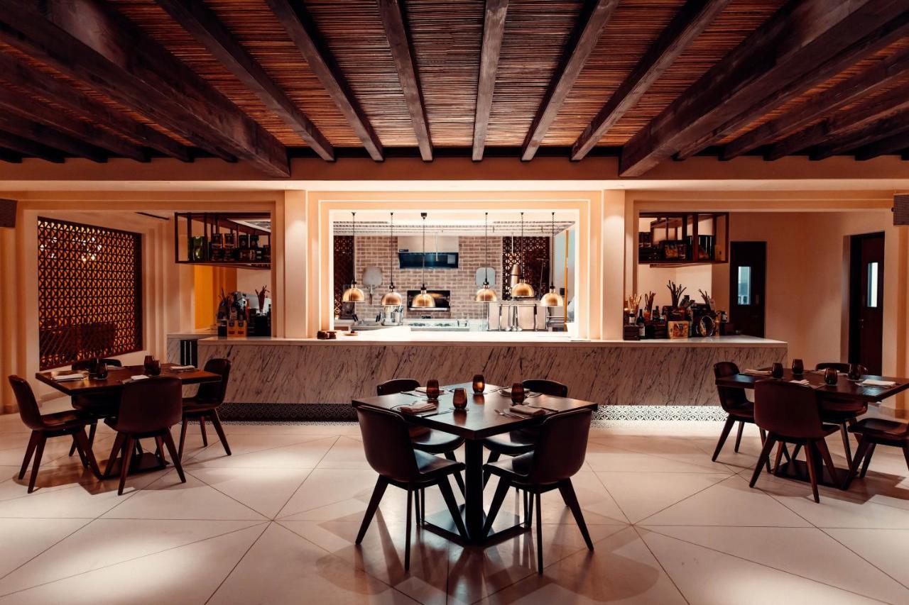Al Wathba, A Luxury Collection Desert & Spa, Resort