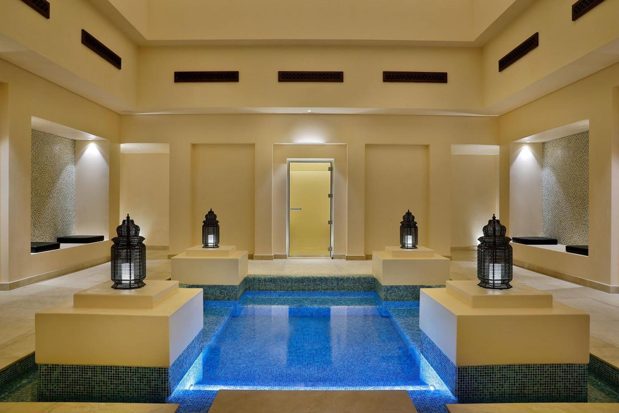 Resort Al Wathba, A Luxury Collection Desert & Spa, 5*